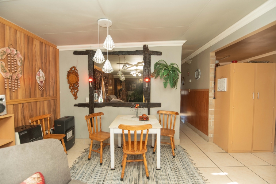 6 Bedroom Property for Sale in Sherwood Eastern Cape